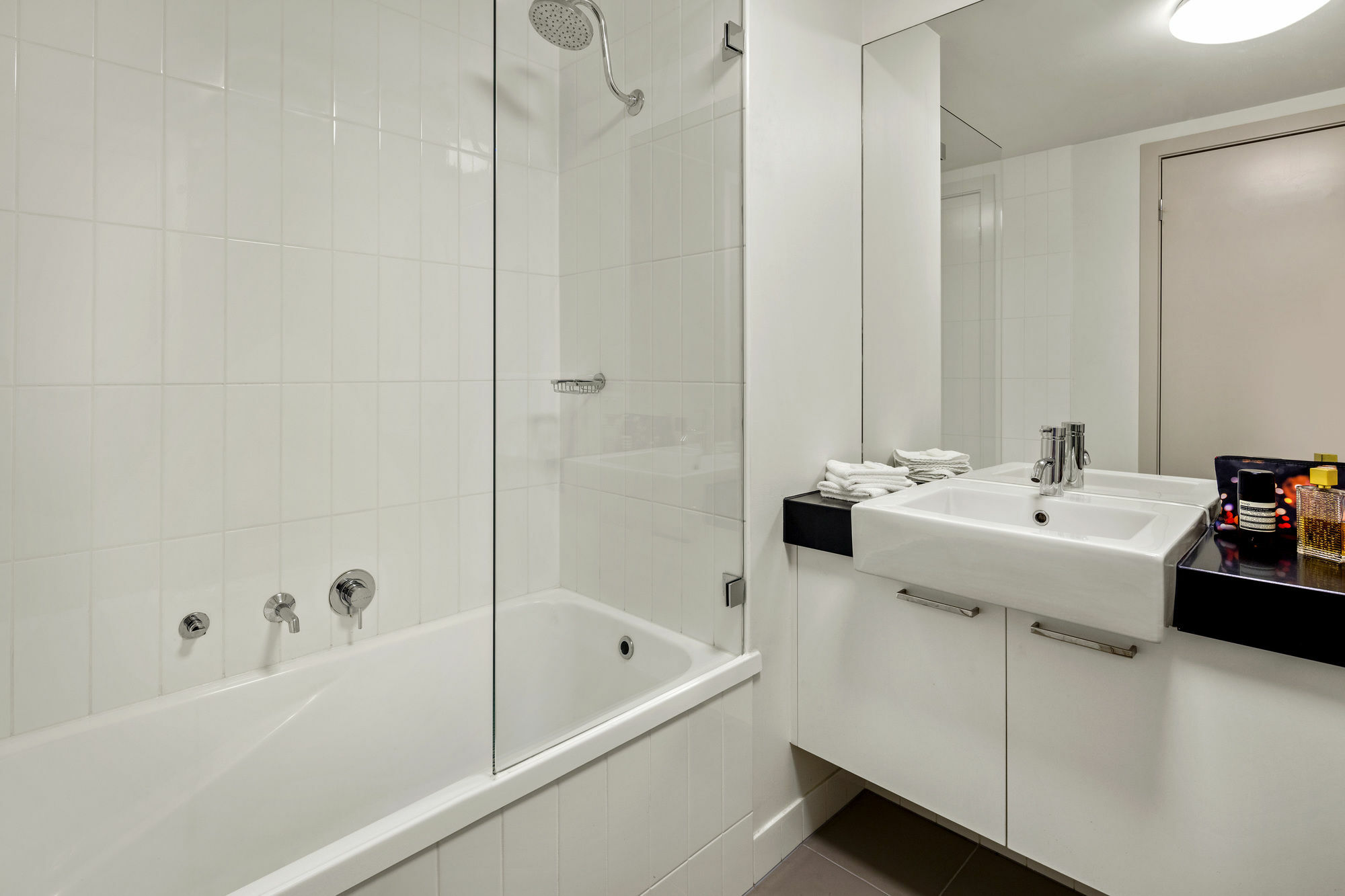 Quest Docklands Aparthotel Melbourne Ngoại thất bức ảnh