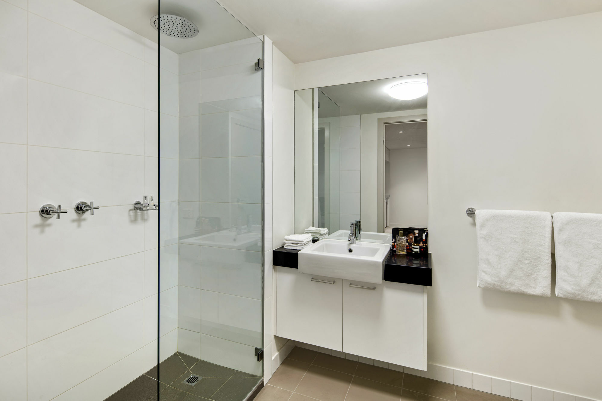 Quest Docklands Aparthotel Melbourne Ngoại thất bức ảnh